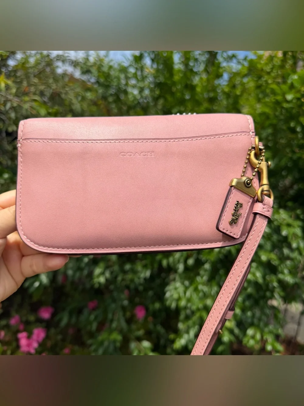 Coach Clutch With Tea Rose Rivets 27190